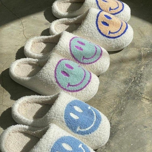 Mens Smiley Face Slippers Adding a Touch of Fun to Your Footwear Collection